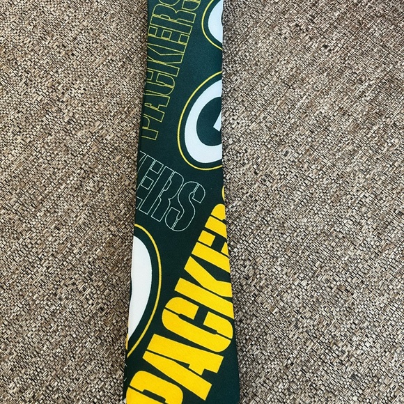 ❗️🆕NFL Team Apparel Green Bay Packers Necktie❗️ - Picture 4 of 5